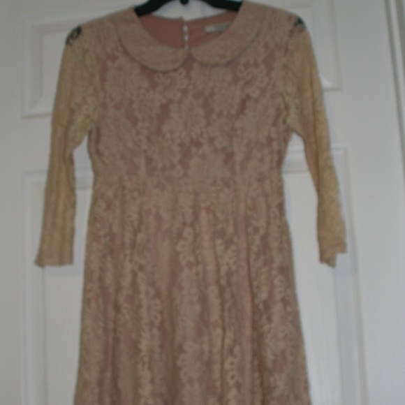 Forever 21 Peter Pan Collar Lace Dress - Picture 2 of 3